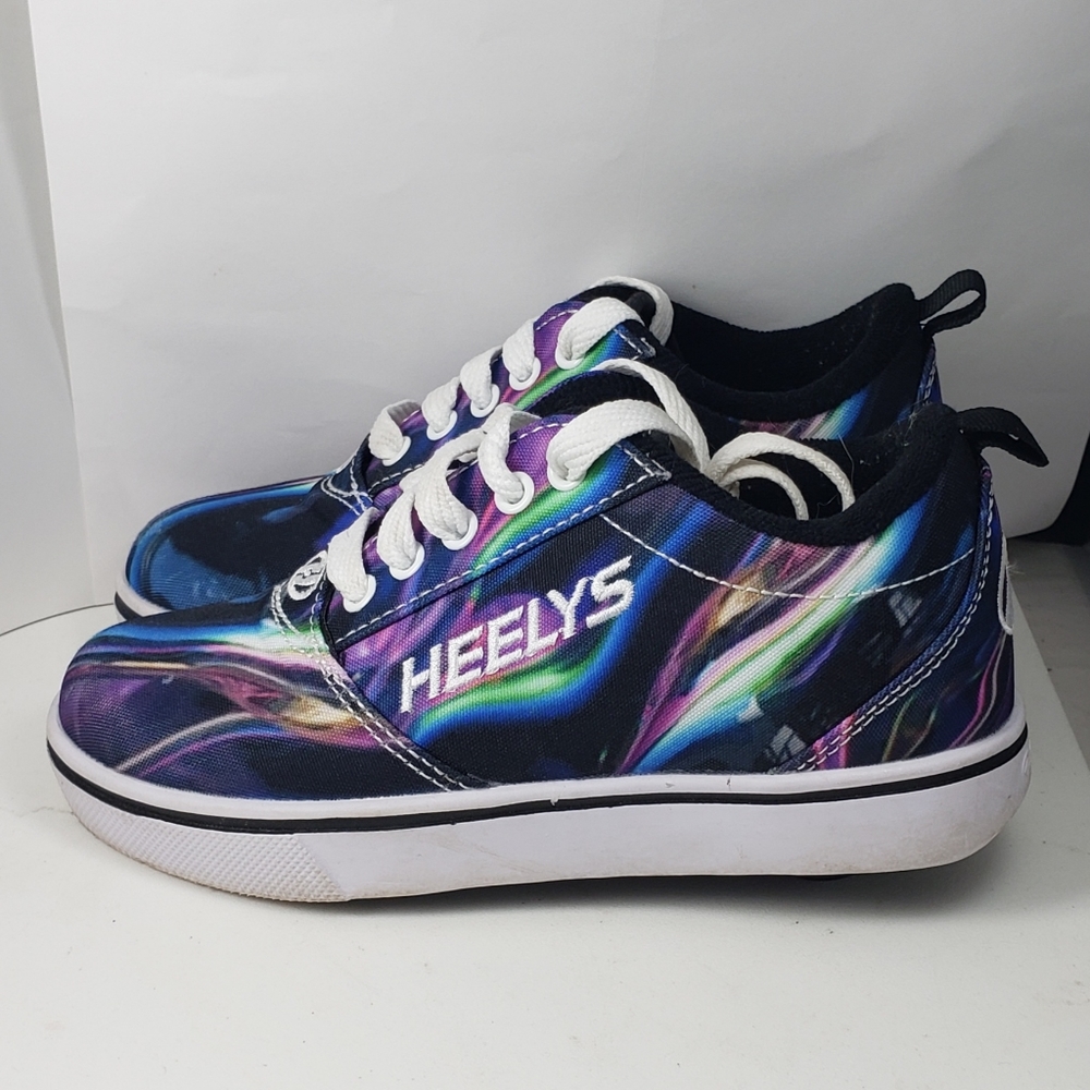 Heely's Youth Skate Shoes